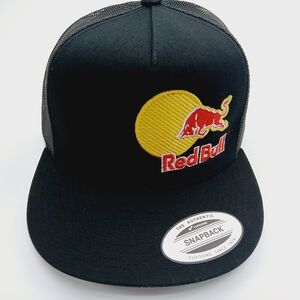 Black Flat Bill Yupoong Red Bull Direct Embroidered Mesh Snapback Hat Cap